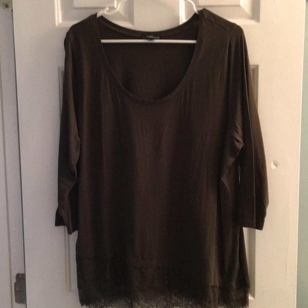 Lace hemmed tee